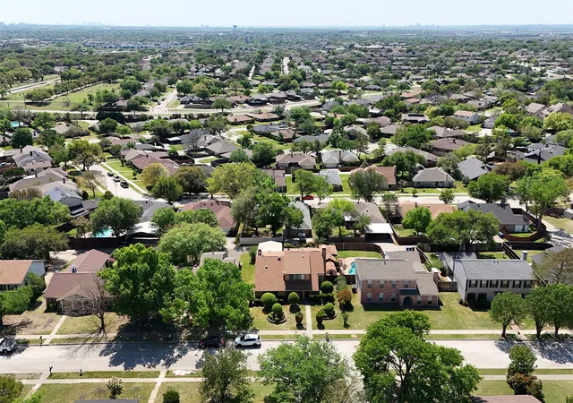 Homes for sale in Carrollton, TX | 1734 Hartford Dr, Carrollton, TX 75007 | MLS# 21218014