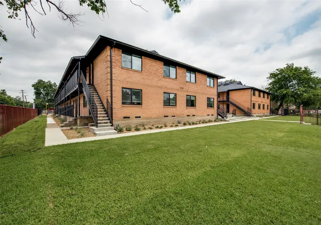 2nd image of 5103 5111 Live Oak St, Dallas, TX 75206 | MLS# 21218719