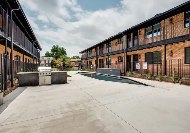 4th image of 5103-5111 Live Oak St, Dallas, TX 75206 | MLS# 21218719