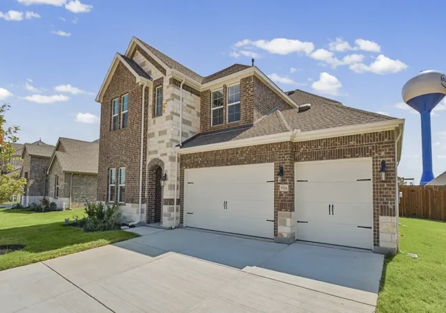 Photo 2 of Single family home for sale at 9516 Bently Blvd, Aubrey, TX 76227 | MLS# 21218787 | Listing updated on 2026-10-06