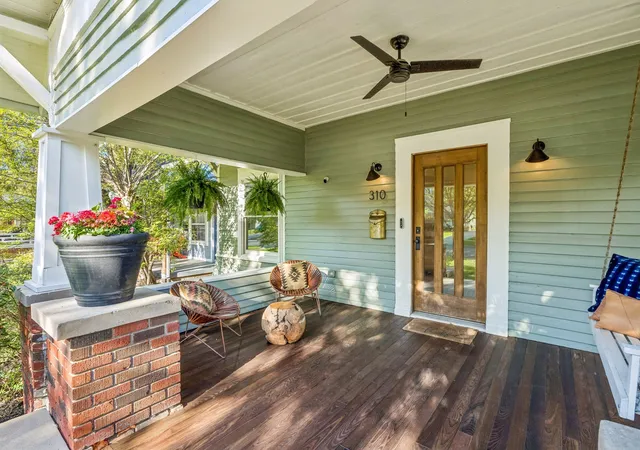 Photo 3 of Sale Pending at 310 N Montclair Ave, Dallas, TX 75208 | MLS# 21218712 | Listing updated on 2026-07-28