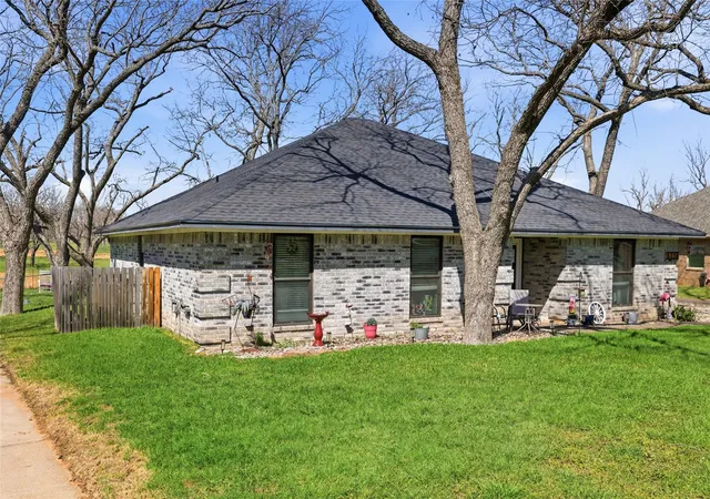 Photo 2 of Single family home for sale at 8715 S Monticello Cir, Granbury, TX 76049 | MLS# 21215861 | Listing updated on 2026-07-25