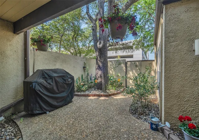 Photo 3 of Condo for sale at 1208 Lane St, Irving, TX 75061 | MLS# 21218555 | Listing updated on 2026-07-13