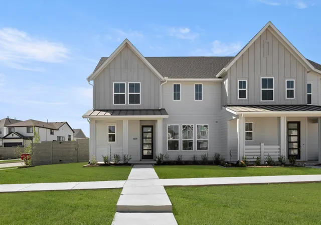 Photo 1 of Single family home for sale at 1601 Laurel Ln, Argyle, TX 76226 | MLS# 21218917 | Listing updated on 2026-07-11