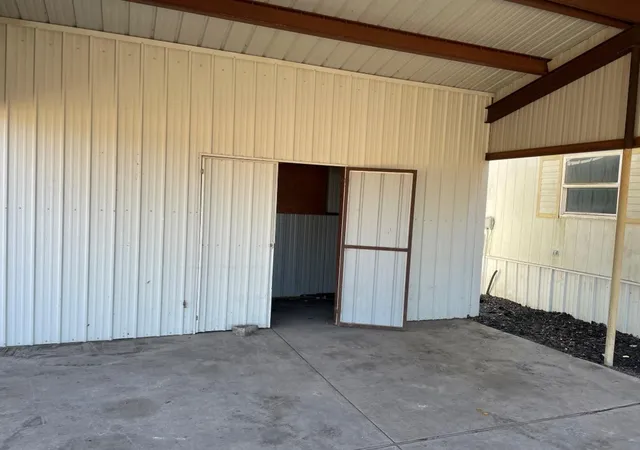 23rd image of 369 Private Road 4521, Wolfe City, TX 75496 | MLS# 21218878