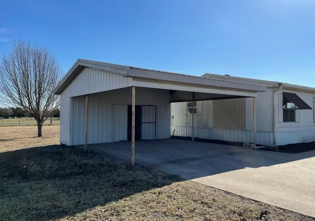 3rd image of 369 Private Road 4521, Wolfe City, TX 75496 | MLS# 21218878