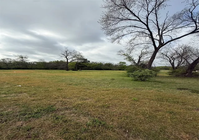 Photo 2 of Land for sale at 3401 S Sam Houston Rd, Dallas, TX 75227 | MLS# 21218684 | Listing updated on 2026-08-27