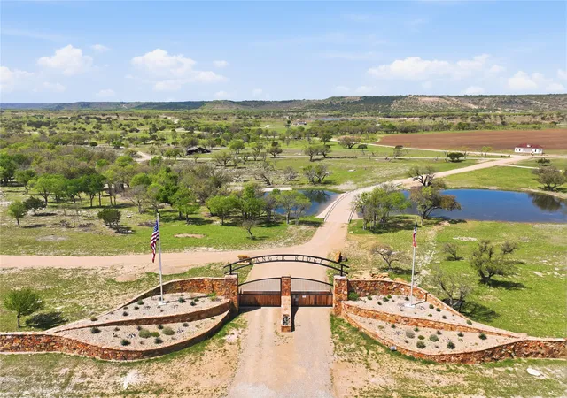 Homes for sale in Strawn, TX | 1010 Ranger Ridge Wy, Strawn, TX 76475 | MLS# 21218498