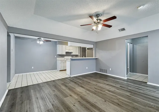 Listing Photo 4 - Condo for sale in building located at 7506 Amherst Dr, Rowlett, TX 75088 - Unit #A & B