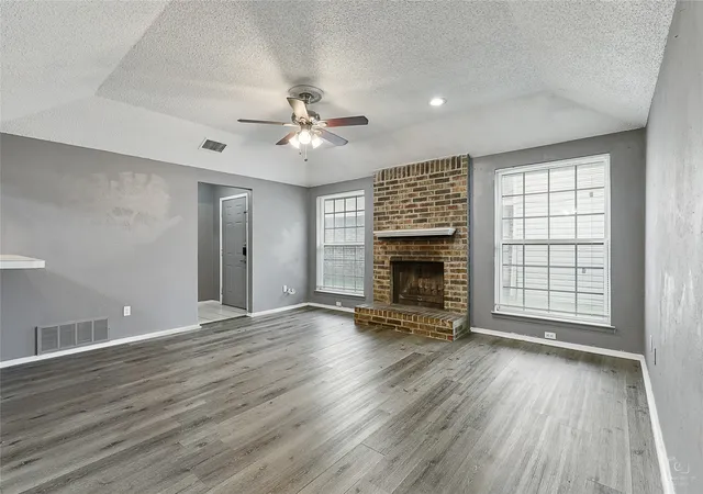 Listing Photo 5 - Condo for sale in building located at 7506 Amherst Dr, Rowlett, TX 75088 - Unit #A & B