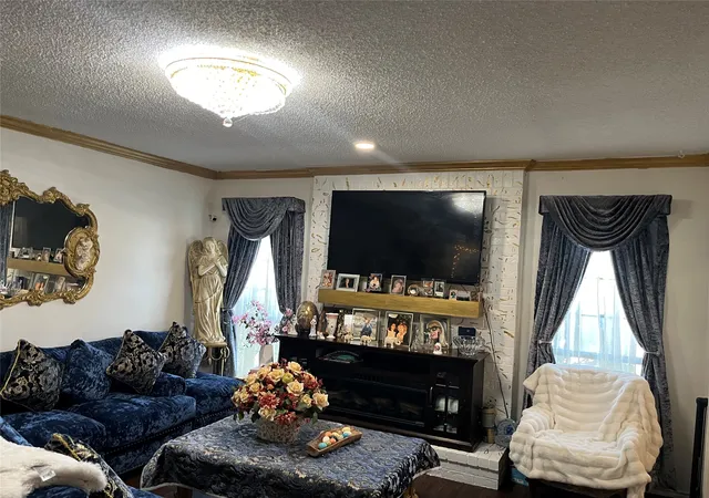 Photo 4 of Single family home for sale at 514 Amber Ln, De Soto, TX 75115 | MLS# 21218736 | Listing updated on 2026-07-21
