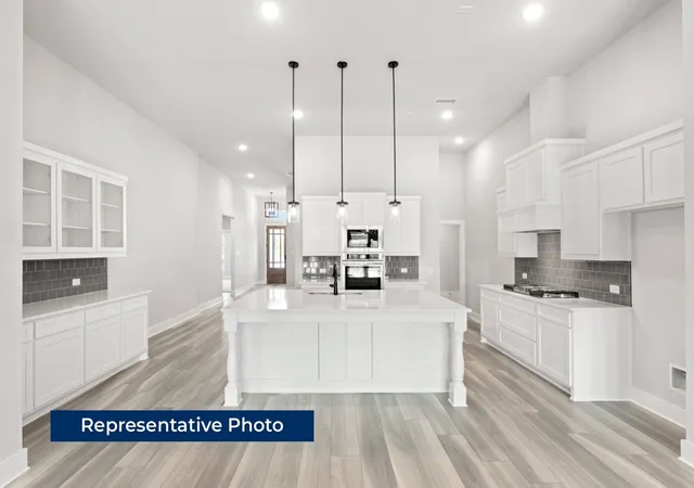 Photo 3 of Sale Pending at 608 Hidden Lakes Dr, De Soto, TX 75115 | MLS# 21219281 | Listing updated on 2026-07-14