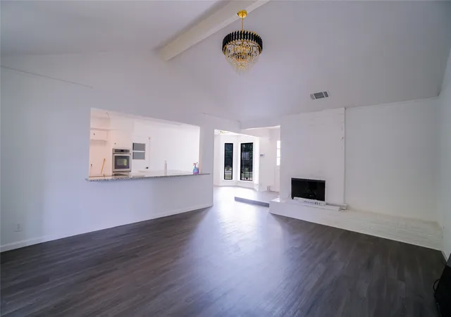 5th image of 7709 Marlborough Dr W, Fort Worth, TX 76134 | MLS# 21219314