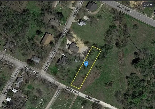 Photo 2 of Land for sale at 1111 E Jefferson St, Waxahachie, TX 75165 | MLS# 21212336 | Listing updated on 2026-09-29
