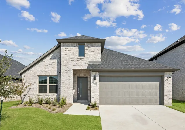 Homes for sale in Gunter, TX | 2102 Rowan Dr, Gunter, TX 75058 | MLS# 21219326