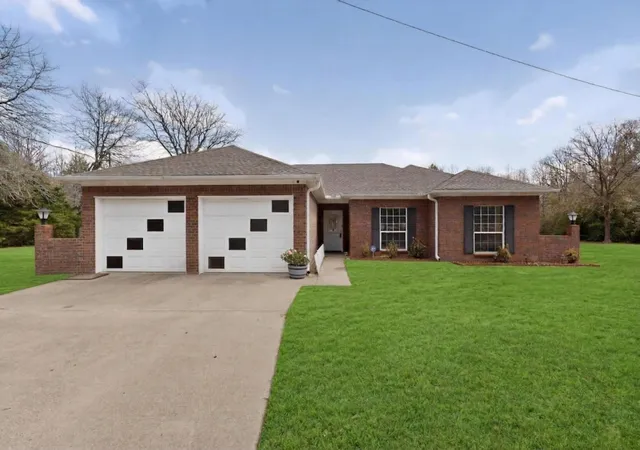 Homes for sale in Hawkins, TX | 2198 County Road 3540, Hawkins, TX 75765 | MLS# 21206134