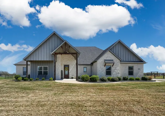 Homes for sale in Royse City, TX | 5899 W Sky Hawk Trl, Royse City, TX 75189 | MLS# 21219420