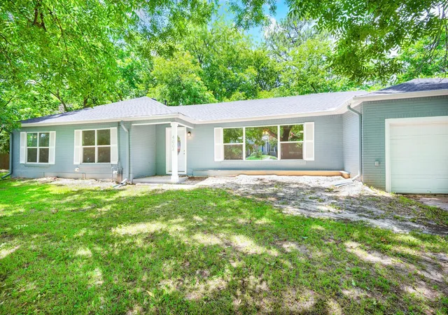 Photo 3 of Single family home for sale at 4004 4Th St, Greenville, TX 75401 | MLS# 21219459 | Listing updated on 2026-09-28