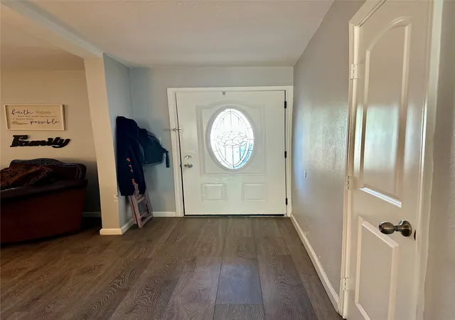 Photo 4 of Single family home for sale at 4004 4Th St, Greenville, TX 75401 | MLS# 21219459 | Listing updated on 2026-09-28