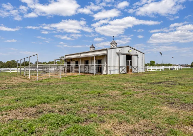 Photo 2 of Land for sale at 136 Parkside Ct, Gunter, TX 75058 | MLS# 21213525 | Listing updated on 2026-10-05