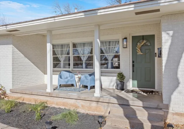 Photo 2 of Single family home for sale at 1307 N 62nd St, Waco, TX 76710 | MLS# 21218715 | Listing updated on 2026-08-27