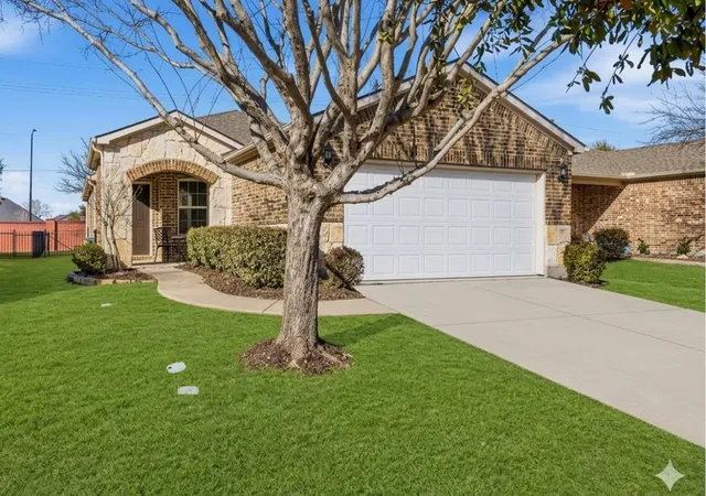 Photo 1 of Single family home for sale at 3060 Oyster Bay Dr, Frisco, TX 75036 | MLS# 21191254 | Listing updated on 2026-08-08