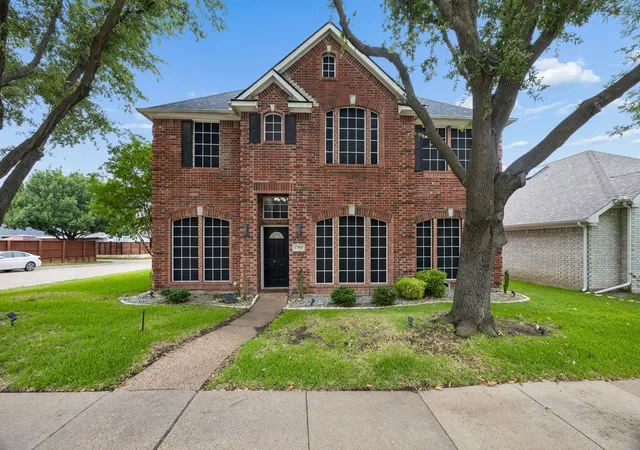 Photo 4 of Sale Pending at 17909 Brent Dr, Dallas, TX 75287 | MLS# 21216605 | Listing updated on 2026-08-31