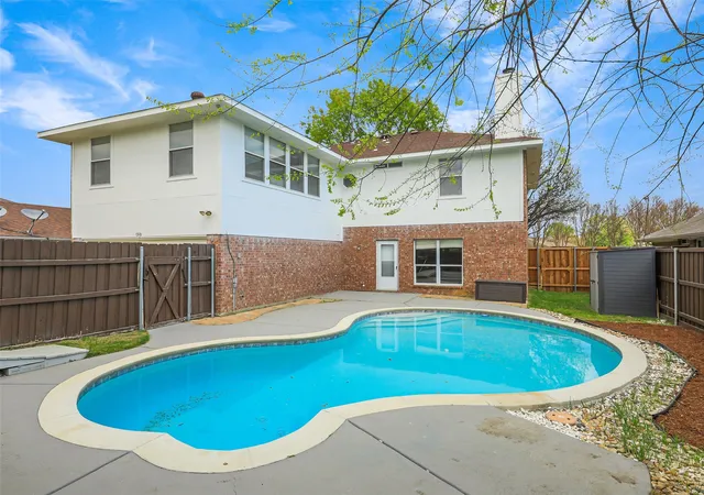 Photo 2 of Single family home for sale at 1310 Rosewood Ln, Allen, TX 75002 | MLS# 21201230 | Listing updated on 2026-07-07