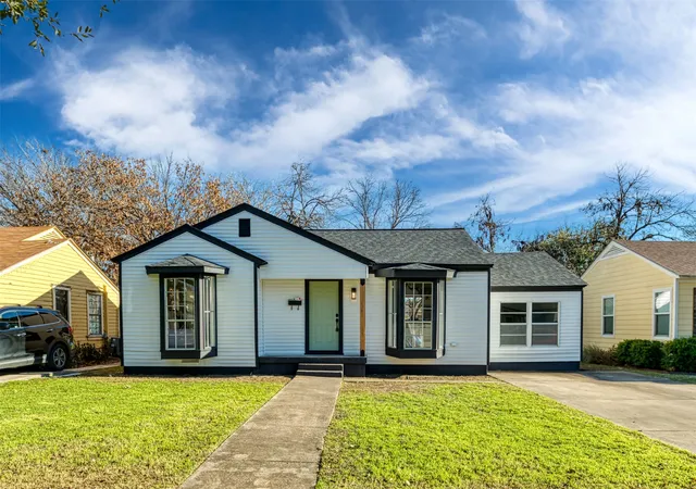 1st image of 2842 Carlson Dr, Dallas, TX 75235 | MLS# 21207831