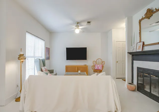 5th image of 3415 Monticello Park Pl, Fort Worth, TX 76107 | MLS# 21219912