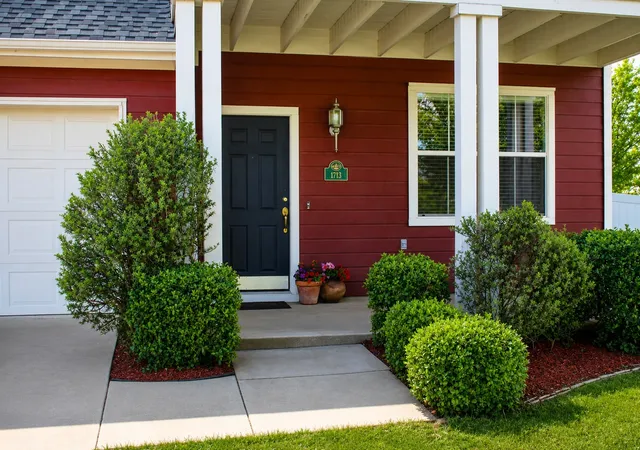 2nd image of 1713 Liberty Dr, Aubrey, TX 76227 | MLS# 21217523