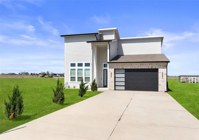 Photo 3 of Single family home for sale at 1568 County Road 3517, Quinlan, TX 75474 | MLS# 21219805 | Listing updated on 2026-10-02