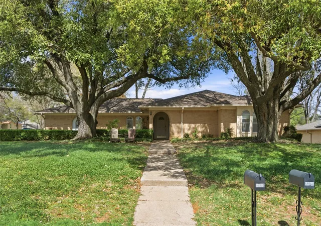 Homes for sale in Grapevine, TX | 2326 Forest Hills Rd, Grapevine, TX 76051 | MLS# 21217198