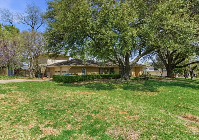 Homes for sale in Grapevine, TX | 2326 Forest Hills Rd, Grapevine, TX 76051 | MLS# 21217198