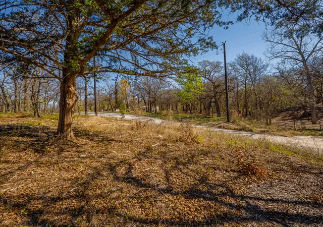 Homes for sale in Bridgeport, TX | 500 Private Road 3204, Bridgeport, TX 76426 | MLS# 21218963