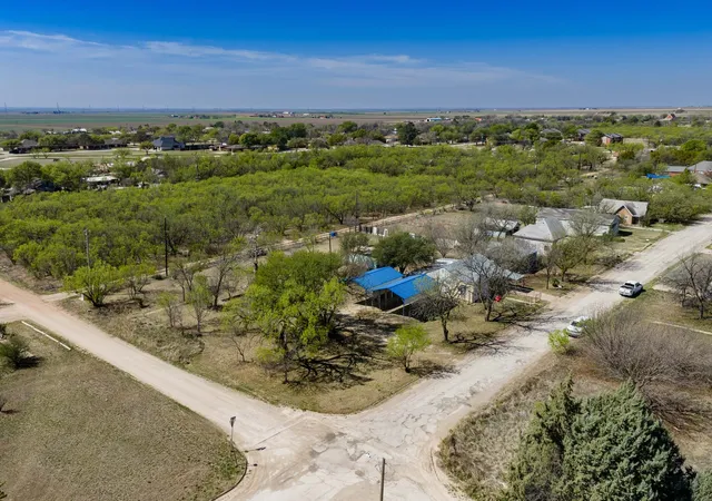 Homes for sale in Stamford, TX | 814 Texas St, Stamford, TX 79553 | MLS# 21218920