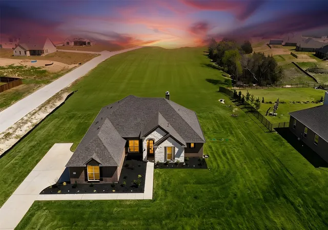 1st image of 736 Majors Rd, Van Alstyne, TX 75495 | MLS# 21211260
