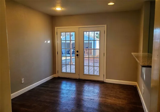 3rd image of 3809 Birchman Ave, Fort Worth, TX 76107 | MLS# 21220660