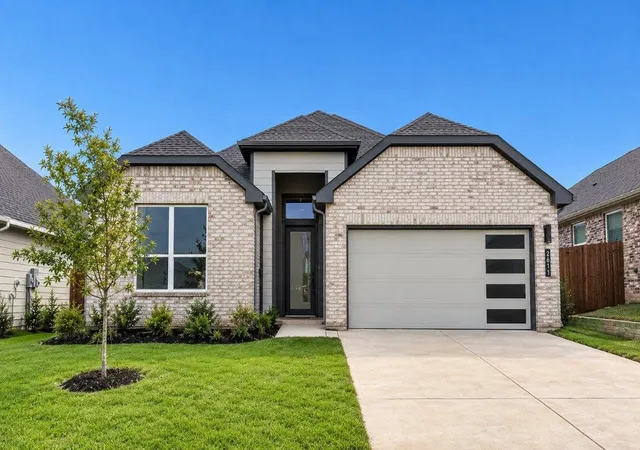 Photo 1 of Single family home for sale at 2611 Flycatcher Dr, Denton, TX 76205 | MLS# 21217801 | Listing updated on 2026-08-27