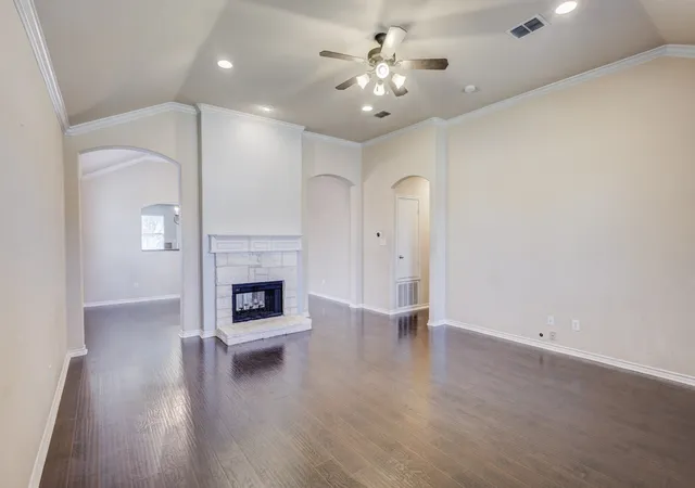 Homes for sale in Burleson, TX | 909 Grant St, Burleson, TX 76028 | MLS# 21220671