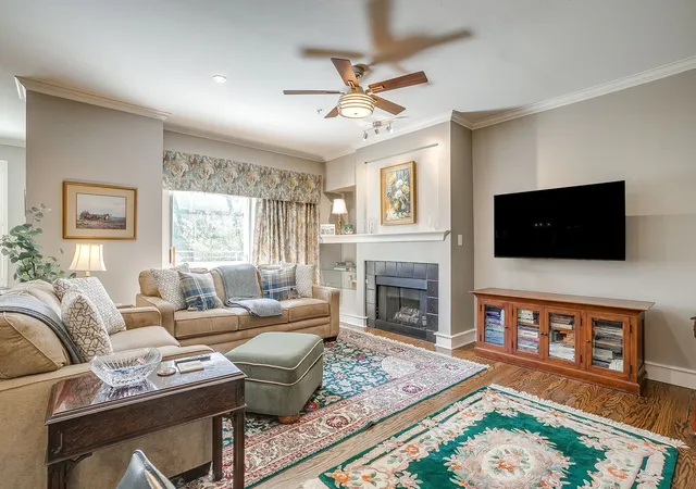 1st image of 3333 Darcy St #2203, Fort Worth, TX 76107 | MLS# 21220802