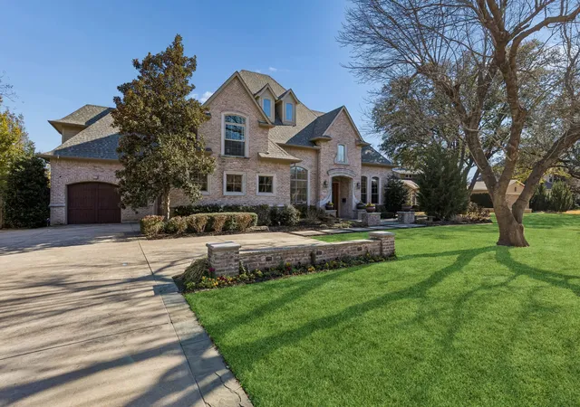 Photo 2 of Single family home for sale at 7530 Yamini Dr, Dallas, TX 75230 | MLS# 21218316 | Listing updated on 2026-08-30