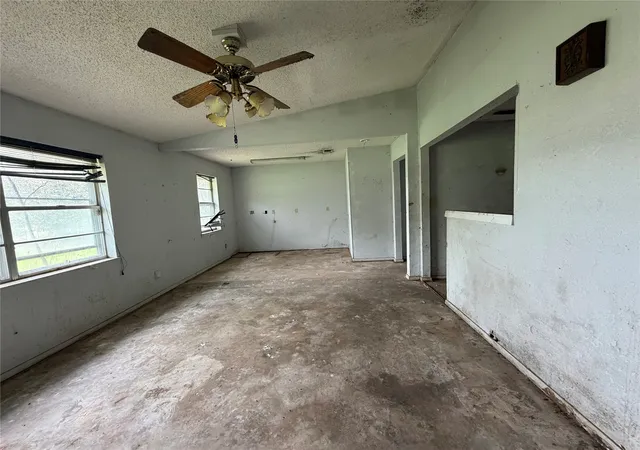 Photo 2 of Single family home for sale at 1490 County Road 44550, Paris, TX 75462 | MLS# 21221065 | Listing updated on 2026-09-16