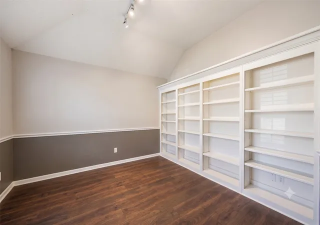 Photo 2 of Sale Pending at 3509 Almond Ln, Mc Kinney, TX 75070 | MLS# 21221130 | Listing updated on 2026-08-31
