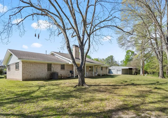 Homes for sale in Commerce, TX | 2823 Birchwood Ln, Commerce, TX 75428 | MLS# 21221179