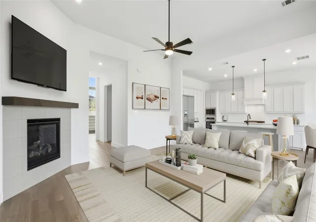 Photo 3 of Sale Pending at 7432 Wayward Wind Wy, Fort Worth, TX 76179 | MLS# 21221213 | Listing updated on 2026-08-27