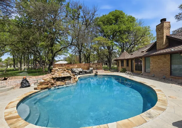 3rd image of 3000 Yucca Rd, Willow Park, TX 76087 | MLS# 21219046