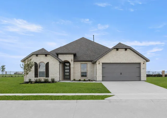 Photo 1 of Single family home for sale at 1121 Nighthawk Dr, Justin, TX 76247 | MLS# 21221341 | Listing updated on 2026-10-01