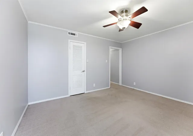 Homes for sale in Grand Prairie, TX | 558 Avenue J, Grand Prairie, TX 75050 | Houzeo