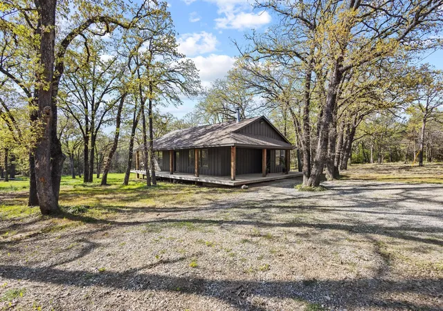 3rd image of 181 Jennettes Rd, Denison, TX 75020 | MLS# 21200147